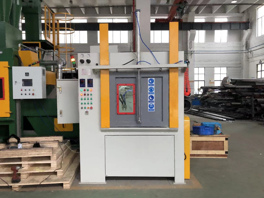 Automatic sand blasting machine used for rods