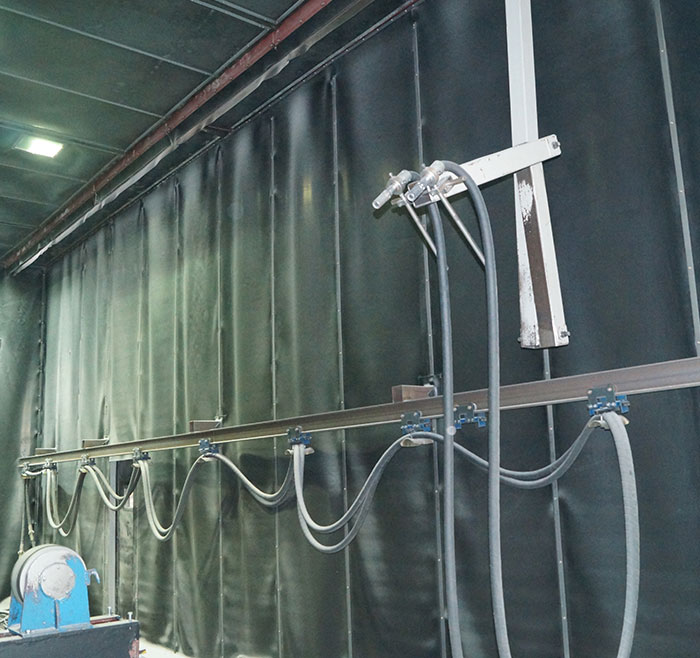 sand blasting booth